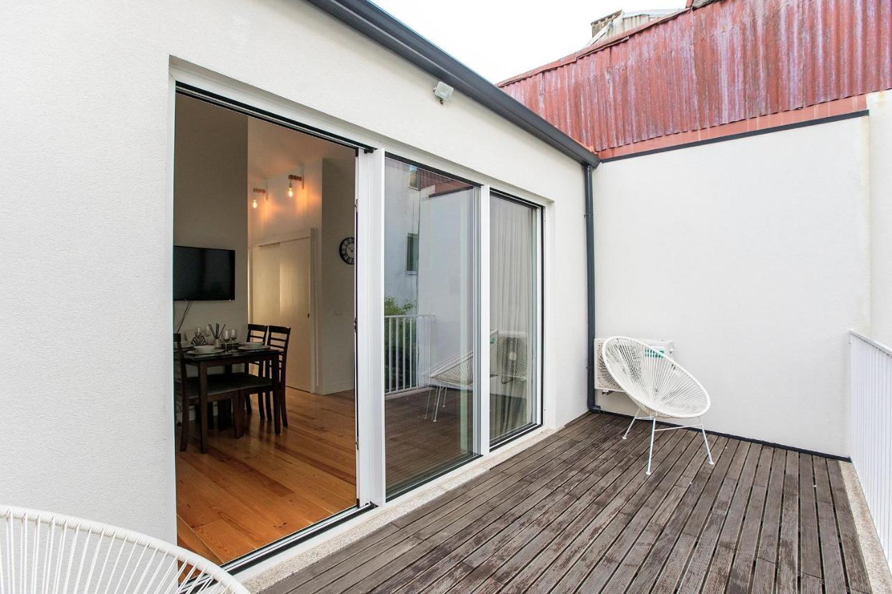 Lovelystay - Cozy 1Br In Santa Catarina W/ Balcony Porto Buitenkant foto