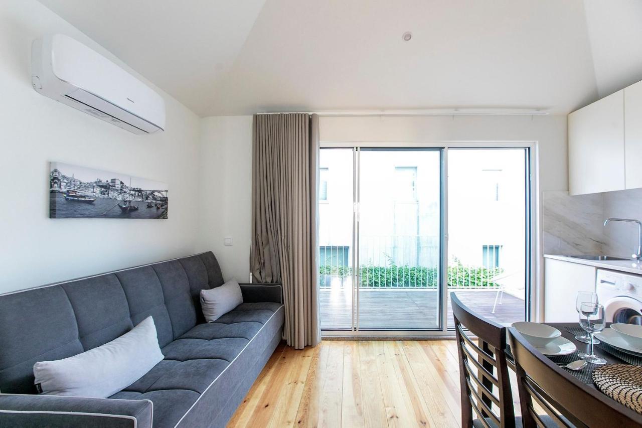 Lovelystay - Cozy 1Br In Santa Catarina W/ Balcony Porto Buitenkant foto