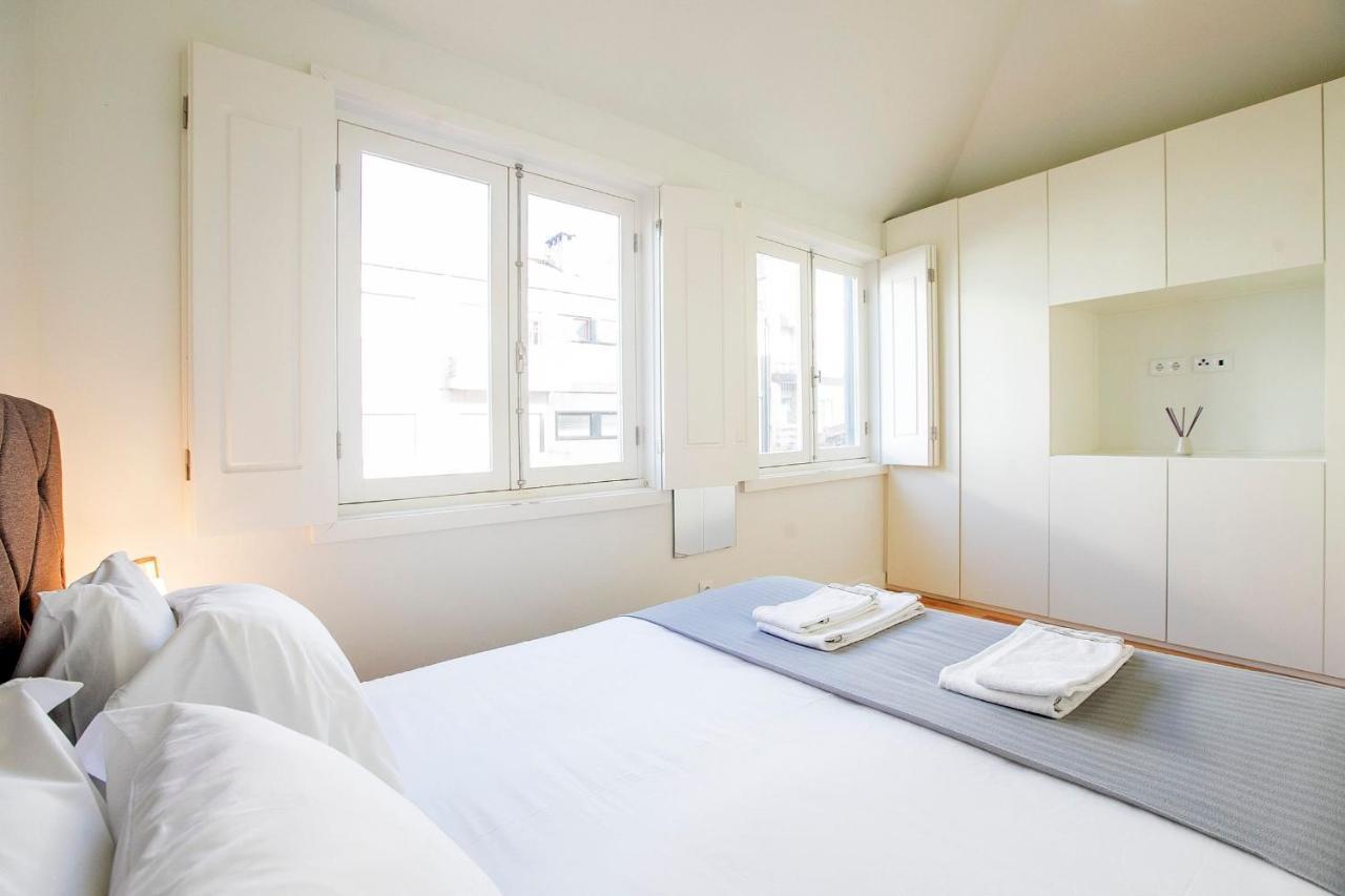 Lovelystay - Cozy 1Br In Santa Catarina W/ Balcony Porto Buitenkant foto