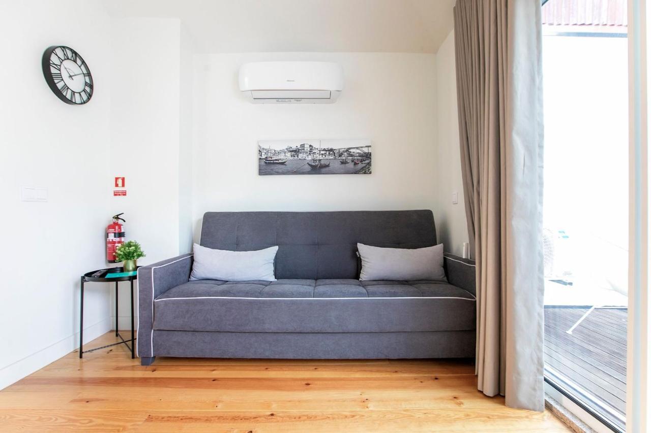 Lovelystay - Cozy 1Br In Santa Catarina W/ Balcony Porto Buitenkant foto