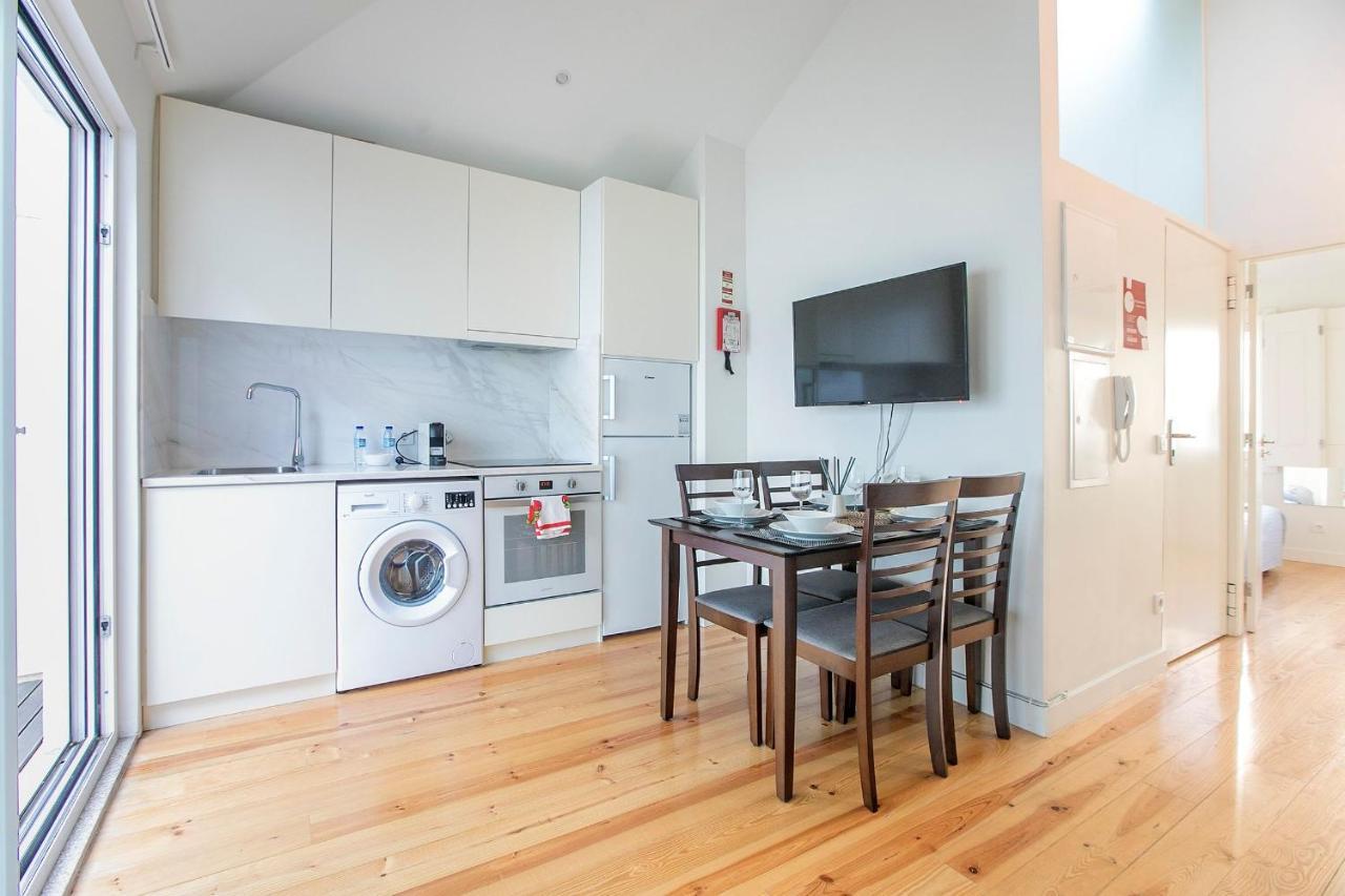 Lovelystay - Cozy 1Br In Santa Catarina W/ Balcony Porto Buitenkant foto